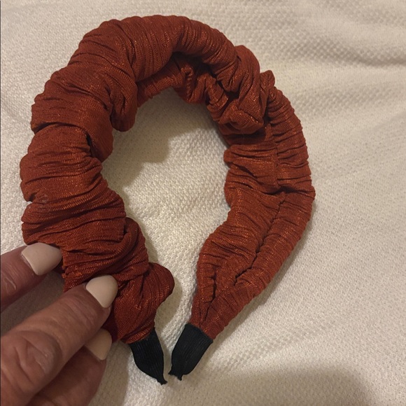 NWOT Anthropologie  Ruched  dark rust Headband - Picture 3 of 4